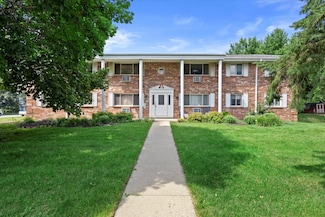 N114W15680 Sylvan Cir Unit 7, Germantown, WI 53022