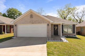 130 Dawson's Mill Dr, Prattville, AL 36067