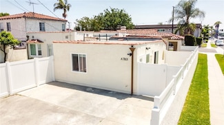 7801 2nd St, Downey, CA 90241