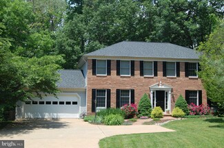 12016 Lake Newport Rd, Reston, VA 20194