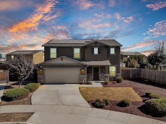 2922 N Church Ct, Visalia, CA 93291