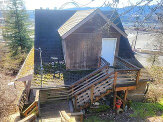 3265 N Interstate Ave, Portland, OR 97227