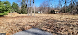 152 Icedale Rd, Honey Brook, PA 19344