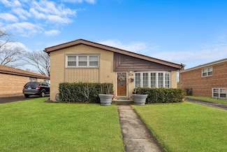 8821 Tulley Ave, Oak Lawn, IL 60453