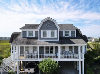 100 Heron Dr, Supply, NC 28462