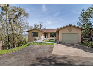 440 Bellwood Ln, Roseburg, OR 97471