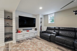 406 Nautilus Dr, Manahawkin, NJ 08050