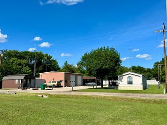 218 County Road 26716, Petty, TX 75470