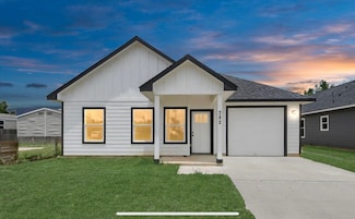 2624 Rosalee St, La Marque, TX 77568