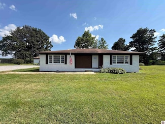 9833 State Route 121 N, Farmington, KY 42040