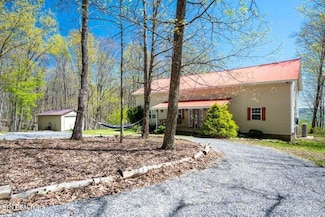 264 Harlee Vista Rd, Pikeville, TN 37367
