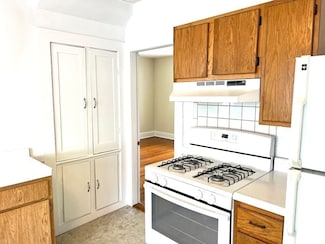 5 Adams St Unit 1, Salem, MA 01970