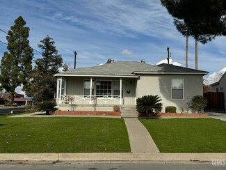 2 Jeffrey St, Bakersfield, CA 93305