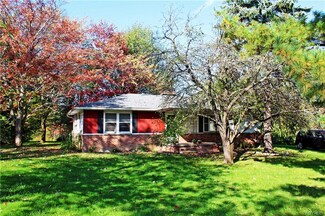 5756 Benning Rd, West Falls, NY 14170