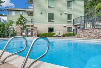 3204 81st Place SE Unit B101, Mercer Island, WA 98040