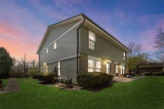 6920 N Raintree Dr Unit D, Milwaukee, WI 53223
