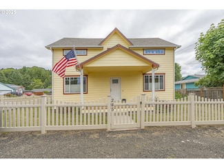 245 NE Balm St, Sheridan, OR 97378