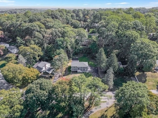 9 Dorothy Dr, Morristown, NJ 07960