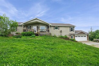 1634 170th St, Winterset, IA 50273