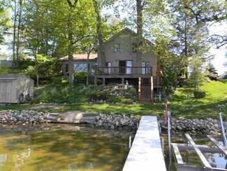 5940 S 1000 E, Hudson, IN 46747