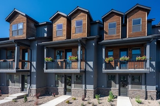 20532 NE Empire Ave, Bend, OR 97701