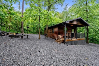 178 Choate Rd, Broken Bow, OK 74728