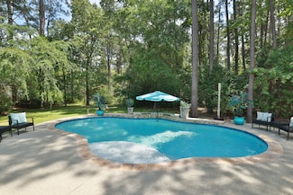 727 Bob Link St, Magnolia, TX 77355