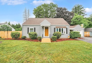 122 Brookside Cir, Springfield, MA 01129