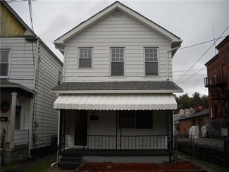 578 6th St, Pitcairn, PA 15140