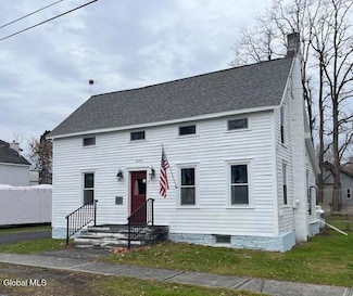 9 Academy St, Salem, NY 12865