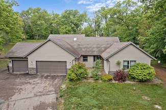 2150 E Carly Ct, Milton, WI 53563