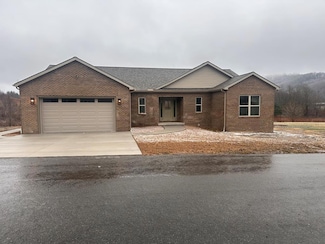 107 Warren St, Shady Spring, WV 25918