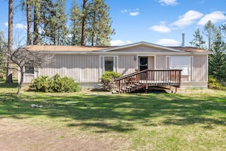 27220 N Milan Rd, Chattaroy, WA 99003