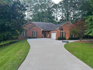205 Wyngate Cir, Fayetteville, GA 30215
