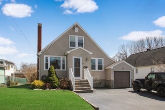 34 Ridge Rd, Methuen, MA 01844