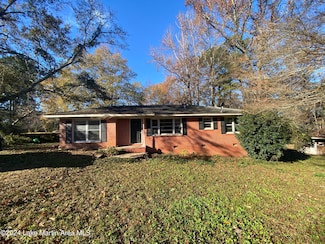 870 13th Ave, Alexander City, AL 35010