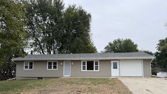 408 N Superior St, Emmetsburg, IA 50536