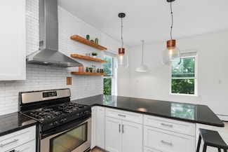112 Thornton St Unit 2, Roxbury, MA 02119