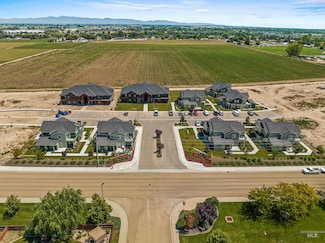 5110 N Hamlet Ln, Caldwell, ID 83607
