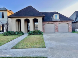411 Dunvegan Ct, Lafayette, LA 70503