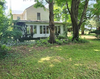 7804 S Ott Rd, Connersville, IN 47331