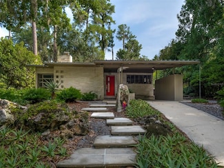 2712 SW 5th Place, Gainesville, FL 32607