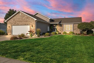 547 Dakota Dr, Lowell, IN 46356