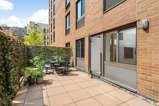 300 W 135th St Unit 2J, New York, NY 10030