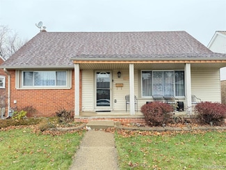 2036 Willow St, Dearborn, MI 48124