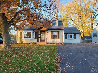 424 Skiff Dr, Syracuse, NY 13211