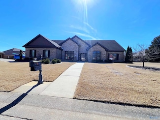 104 Newport Dr, Florence, AL 35630