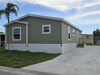 1219 51st Ave E Unit 136, Bradenton, FL 34203