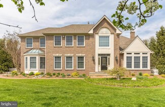201 Wolf Ln, Ambler, PA 19002
