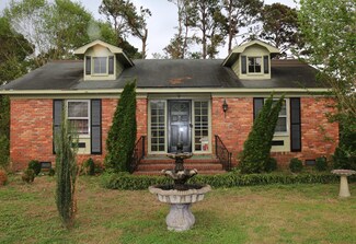 9 Northwood Dr, Wilmington, NC 28405